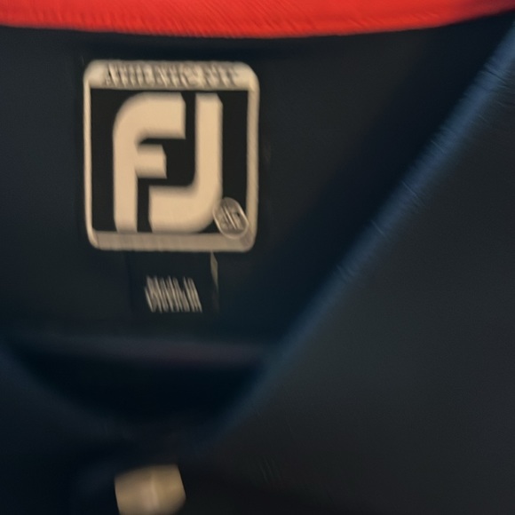 Footjoy golf polo XXL athletic fit. - Picture 2 of 3